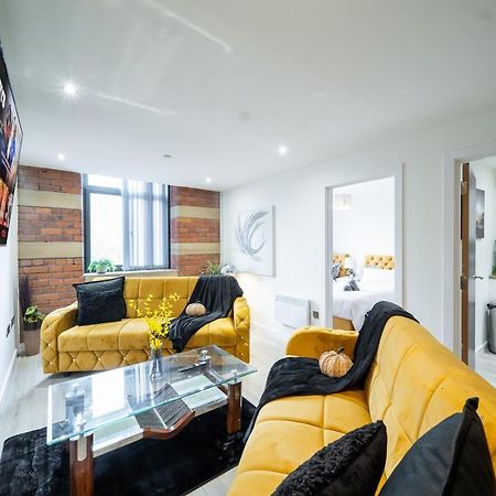 Bv Spacious 1-Bedroom Apartment Close To Town Center - Sleeps 6 Bradford  Buitenkant foto
