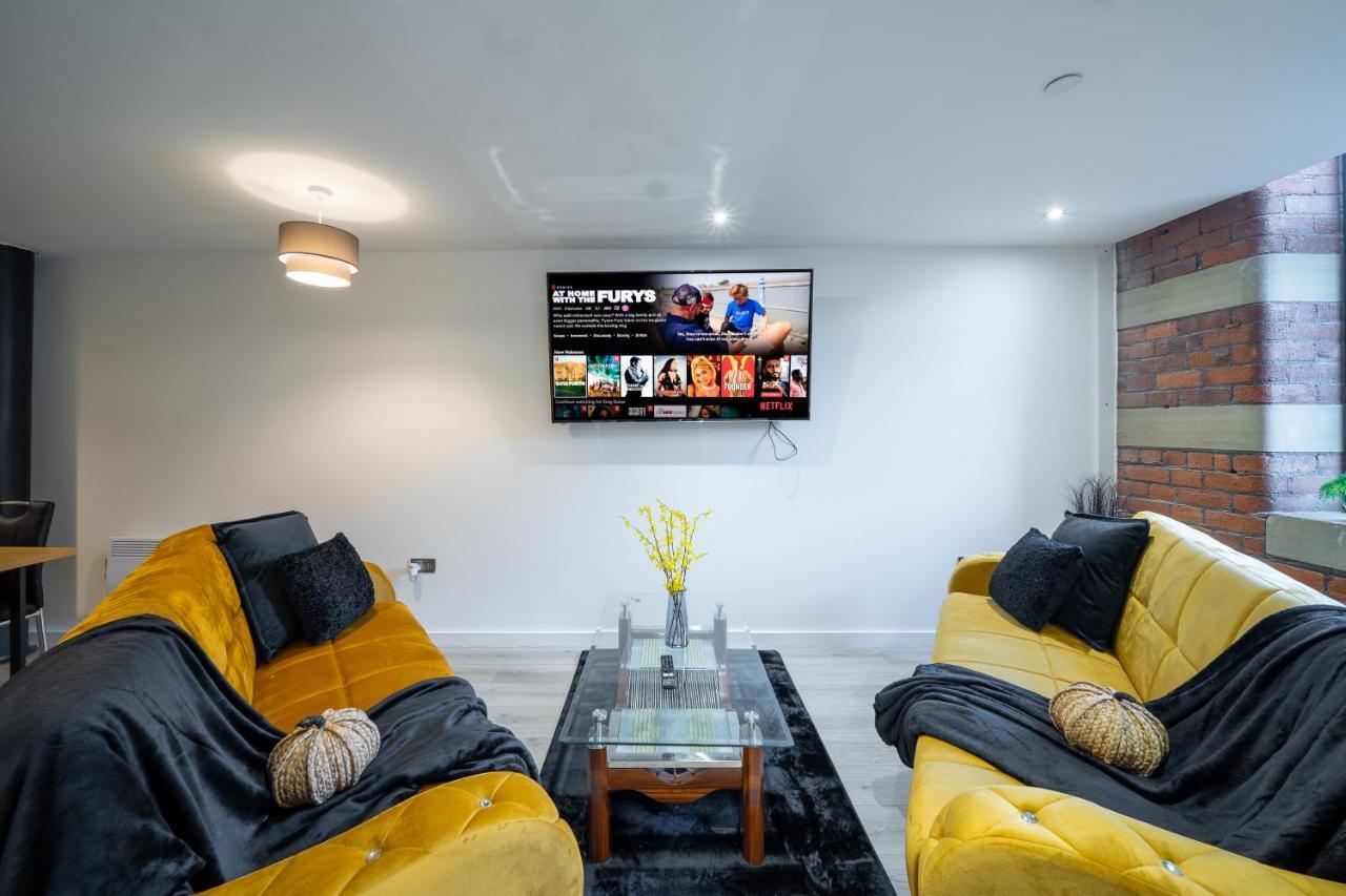 Bv Spacious 1-Bedroom Apartment Close To Town Center - Sleeps 6 Bradford  Buitenkant foto