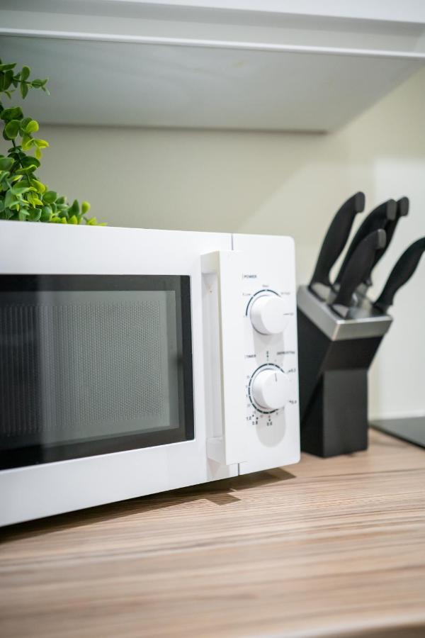 Bv Spacious 1-Bedroom Apartment Close To Town Center - Sleeps 6 Bradford  Buitenkant foto