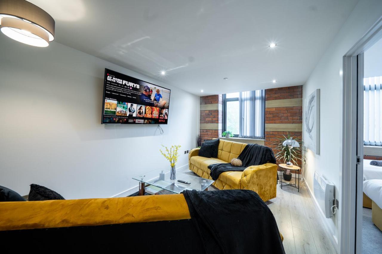 Bv Spacious 1-Bedroom Apartment Close To Town Center - Sleeps 6 Bradford  Buitenkant foto